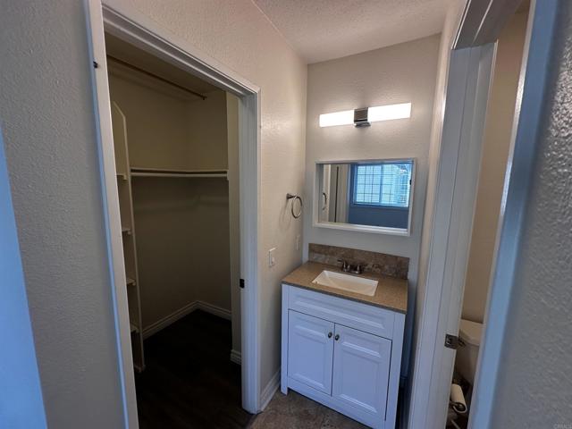 Image 14 of 33 For 767 Eastshore  221