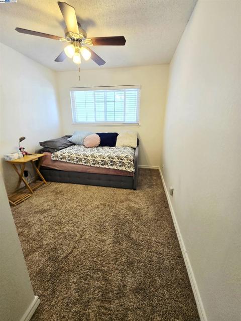 670 Fargo Ave, San Leandro CA: https://media.crmls.org/mediaz/246f4c8c-76dc-437f-8298-804c5f5affc4.jpg