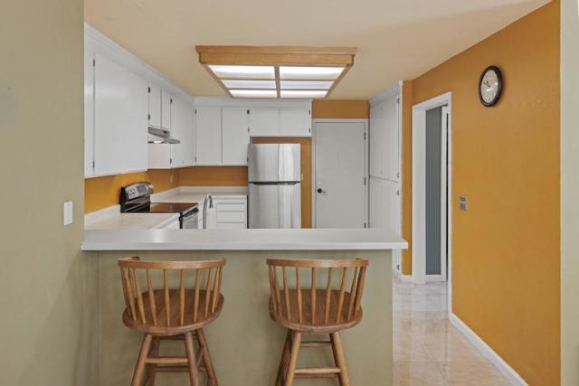 542 Via Sorrento, Morgan Hill CA: https://media.crmls.org/mediaz/247009c4-f4c0-44e2-97a8-a83441e07d62.jpg