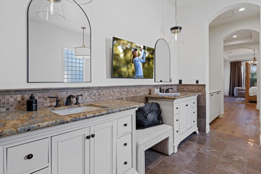 MLS #219120024DA img 17