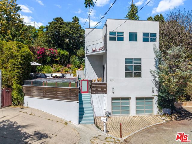 2465 N Gower Street, Los Angeles CA: https://media.crmls.org/mediaz/24708f85-e505-4c97-bc67-2a3f2fe6c779.jpg