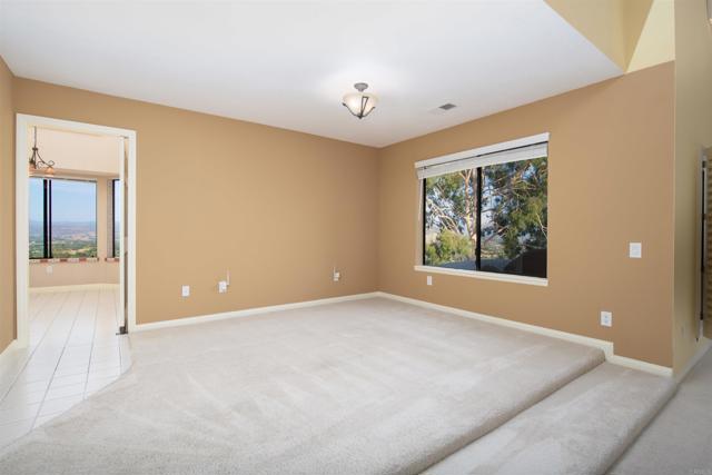 Image 11 of 66 For 15847 Snuz Mountain Road