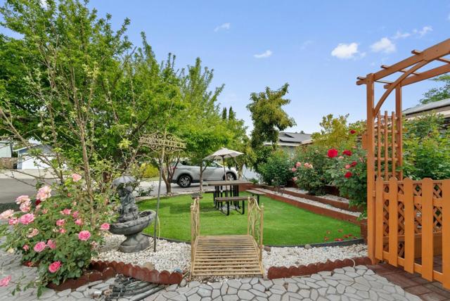 6020 Colter Place, San Jose CA: https://media.crmls.org/mediaz/2473f0c5-0fe6-472c-a458-bb85e72a20c1.jpg