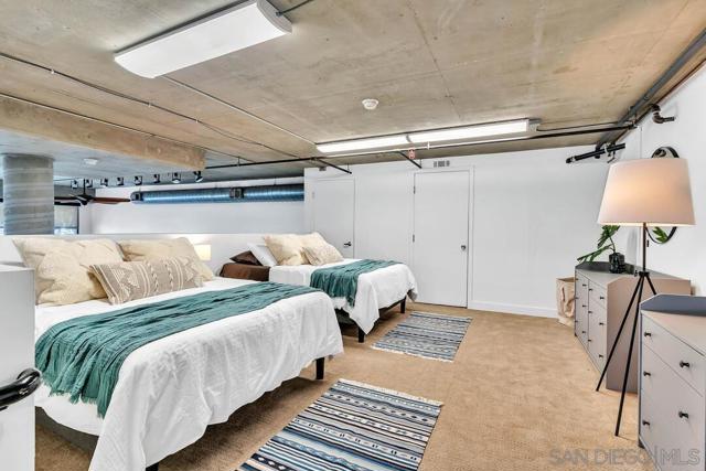 777 6th Ave, San Diego CA: https://media.crmls.org/mediaz/24743316-7df4-4335-9b00-6c0d02d21e99.jpg