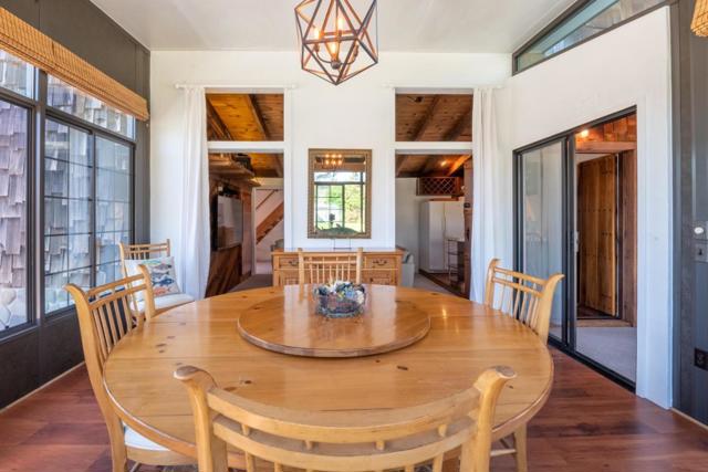575 Dolores Avenue, Half Moon Bay CA: https://media.crmls.org/mediaz/24756219-4f0e-4de3-89f8-16f67c25513b.jpg