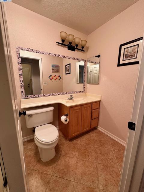 Image 22 of 28 For 6337 Brook Hollow Cir