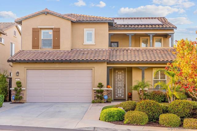 542 Adobe Estates Dr, Vista CA: https://media.crmls.org/mediaz/24759f34-e902-4e5d-acc7-545d3e46aebd.jpg