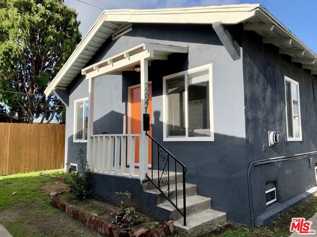 2647 GRANADA Street, Los Angeles CA: https://media.crmls.org/mediaz/24770ecf-9008-4950-a211-c7820519f731.jpg