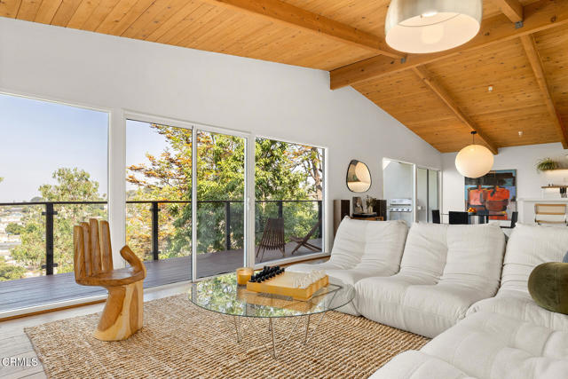 6201 1/4 Saylin Lane, Los Angeles CA: https://media.crmls.org/mediaz/24772702-d7c1-4319-9a91-983ddabbaa77.jpg