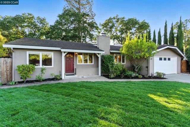 15 Ardmore Ct, Pleasant Hill CA: https://media.crmls.org/mediaz/24773dd6-431e-4f35-8ceb-1cbd53a7bc04.jpg
