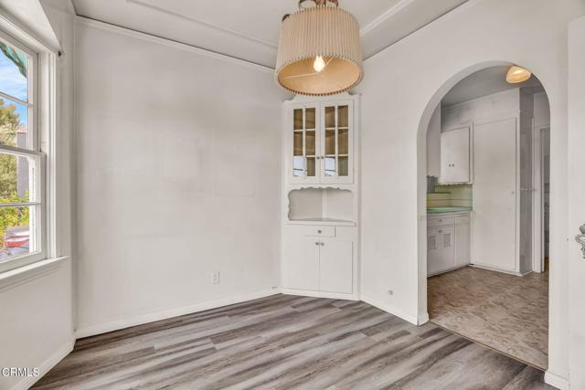 4419 4419 1/2 Corliss Street, Los Angeles CA: https://media.crmls.org/mediaz/2478a19f-e942-4a35-acac-381fcbe6c230.jpg