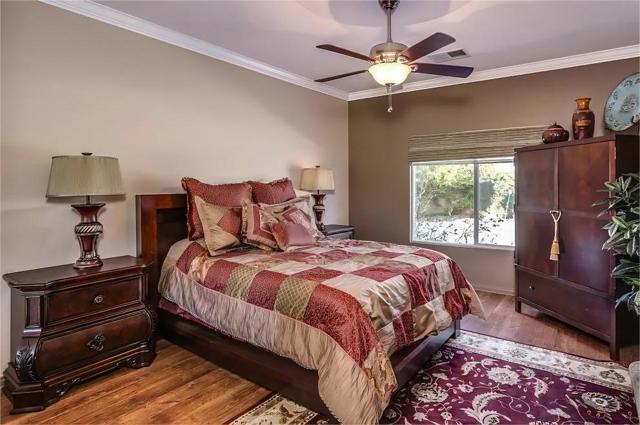 988 Alta, Palm Springs CA: https://media.crmls.org/mediaz/2478af0c-572d-406a-9b09-1ccd1ce2bd08.jpg