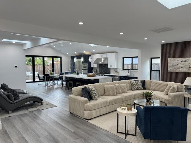 3211 Pentland Court, San Jose CA: https://media.crmls.org/mediaz/2478ed94-f92e-40db-b301-0b487ca0f86a.jpg