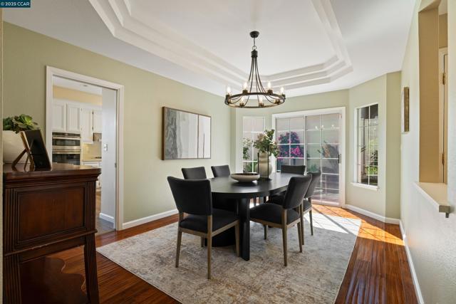 315 Glasgow Circle, Danville CA: https://media.crmls.org/mediaz/24791fb9-7a30-47c9-9e03-8b9e024af735.jpg