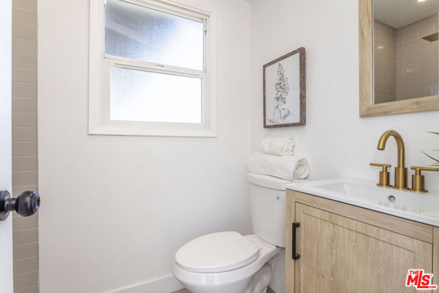 14365 Berg Street, Sylmar CA: https://media.crmls.org/mediaz/24792c7b-5bac-4174-85a4-d8f040cc8e04.jpg