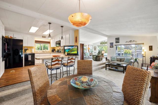 Detail Gallery Image 5 of 42 For 18218 Paradise Mountain Rd #116,  Valley Center,  CA 92082 - 2 Beds | 2 Baths