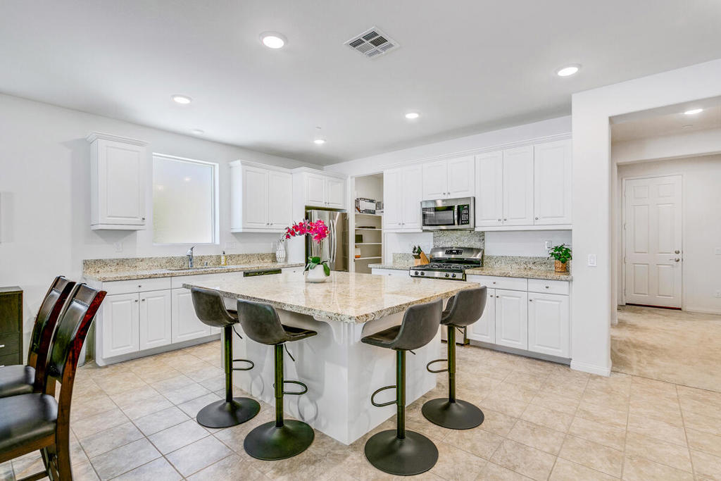 MLS #219139284DA image #8