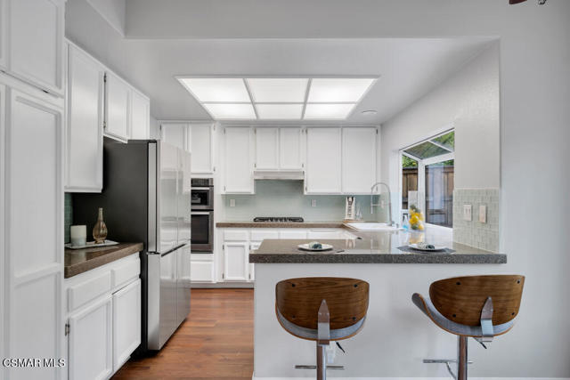 5092 Benedict Court, Oak Park CA: https://media.crmls.org/mediaz/247b80fd-b60a-4980-a4fe-656d6de48544.jpg