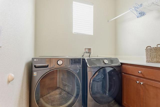 17725 Calle Mazatan, Morgan Hill CA: https://media.crmls.org/mediaz/247d4c70-31c9-4574-8444-646f3697f62b.jpg