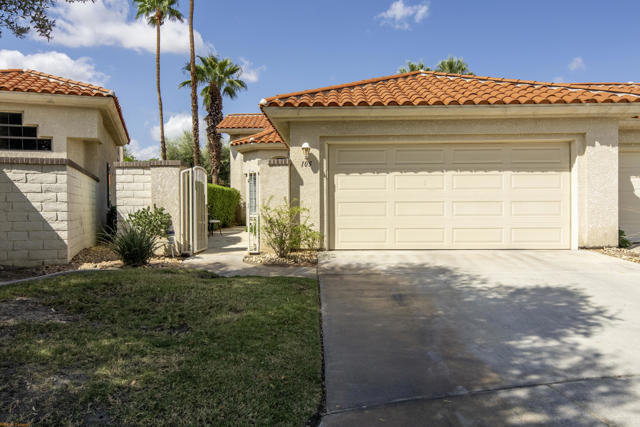 105 Brandigo Circle, Palm Desert, CA 92211