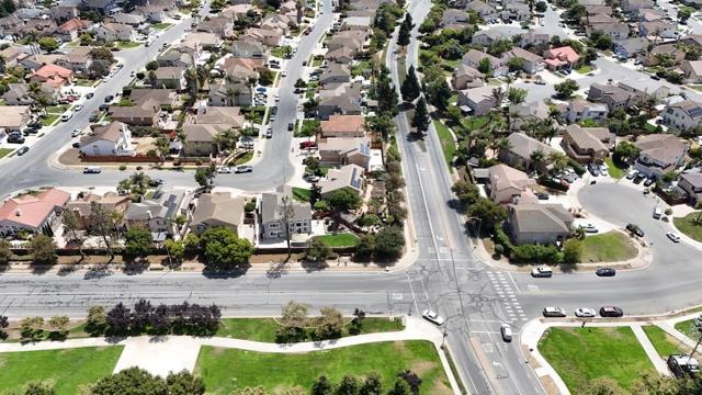 1018 Melville Street, Salinas CA: https://media.crmls.org/mediaz/247e4262-1de8-4dc5-a113-739cc2074e21.jpg