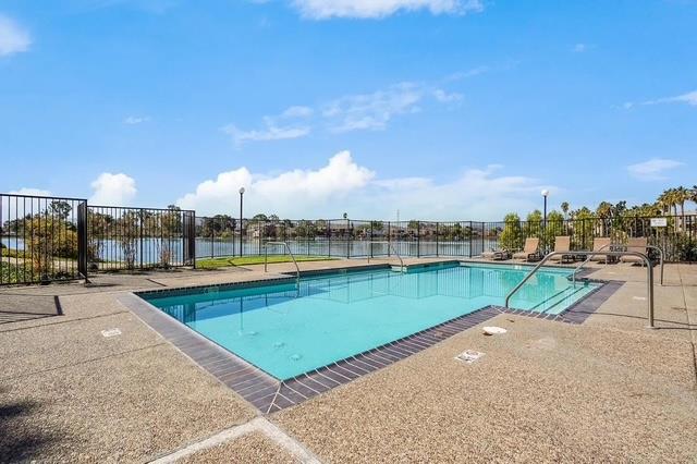 1115 Outrigger Lane, Foster City CA: https://media.crmls.org/mediaz/247e8f9f-c74a-4d84-a4be-061de4655d7d.jpg