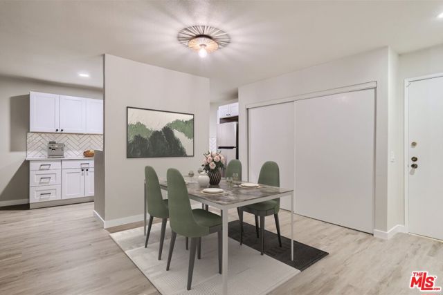 1124 North La Cienega Boulevard, 108 photo 4