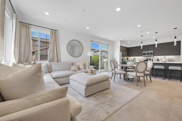80208 Whisper Rock Way, La Quinta CA: https://media.crmls.org/mediaz/247fecf9-43fc-42ac-a9ad-2ec1195d3b4b.jpg
