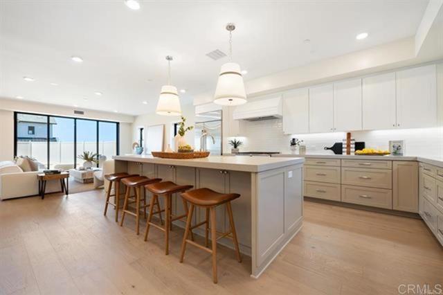 Detail Gallery Image 7 of 41 For 3755 Adams St, Carlsbad,  CA 92008 - 5 Beds | 4 Baths