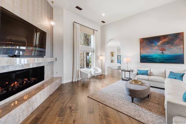 15484 Markar Rd, Poway CA: https://media.crmls.org/mediaz/24805212-1d19-4958-b3ba-09b12f1ed7ca.jpg
