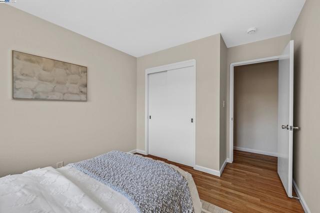 5266 Troy Ave, Fremont CA: https://media.crmls.org/mediaz/2480a01e-b56f-436f-b1ca-85c39456417d.jpg