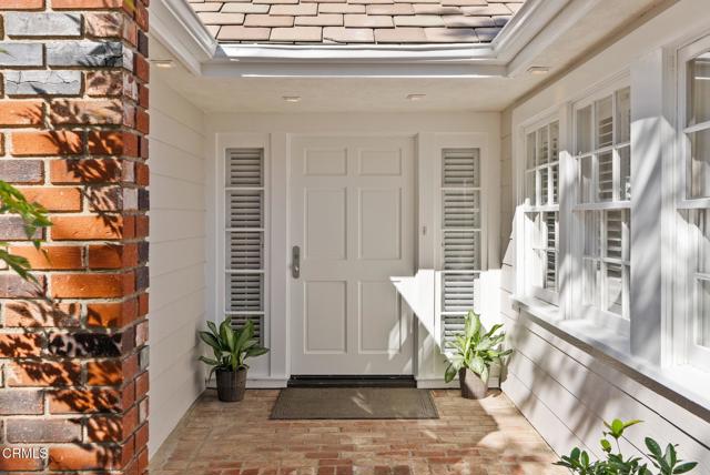 Detail Gallery Image 6 of 45 For 2596 Wallingford Dr, Beverly Hills,  CA 90210 - 4 Beds | 3/1 Baths