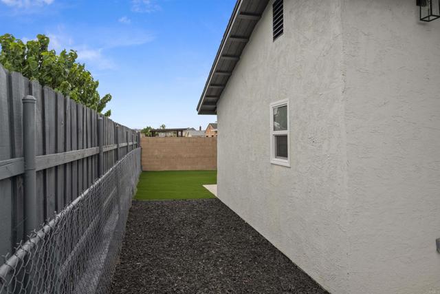 Detail Gallery Image 40 of 47 For 1607 Bubbling Well Dr, San Diego,  CA 92154 - 5 Beds | 3 Baths