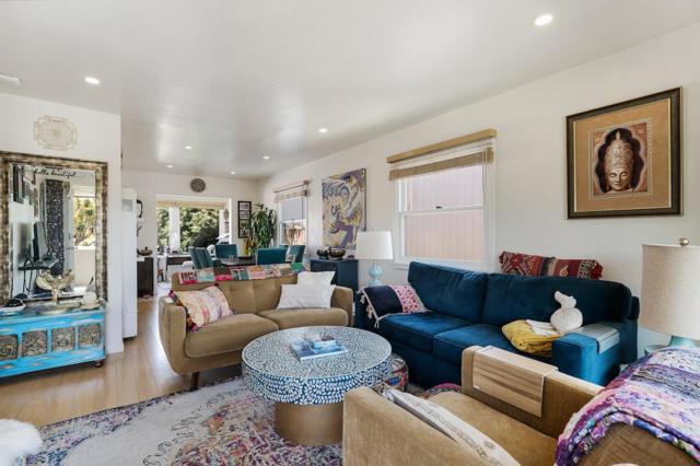 390 36th Avenue, Santa Cruz CA: https://media.crmls.org/mediaz/24815c39-2cbd-4fef-b8e1-6bfe5409d8ec.jpg