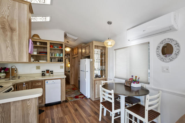74711 Dillon Road, Desert Hot Springs CA: https://media.crmls.org/mediaz/248281b9-9978-41dc-9565-ee5a33e154cc.jpg