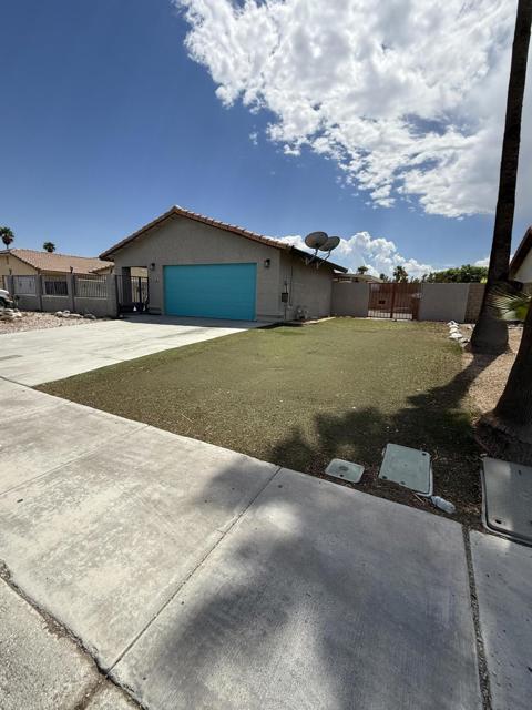 67855 Paletero Road, Cathedral City CA: https://media.crmls.org/mediaz/2483d68b-18a6-474d-8cfb-ecad3d32132c.jpg