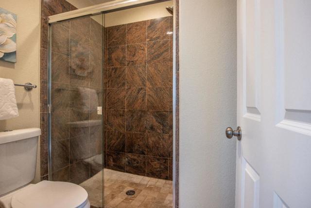 20089 Wisteria Street, Castro Valley CA: https://media.crmls.org/mediaz/2483fe1a-e718-4dbb-8479-caea4488cada.jpg