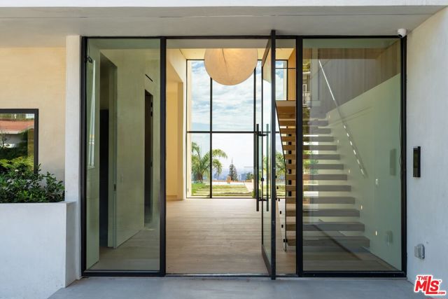Drew Fenton | 2501 Banyan Drive Los Angeles CA | MLS: 7450499 Drew Fenton | 2501 Banyan Drive Los Angeles CA | MLS: 7450499