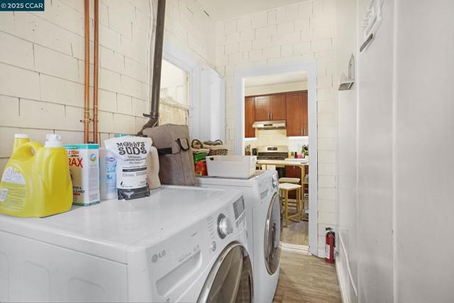 2006 Parker St, Berkeley CA: https://media.crmls.org/mediaz/24845675-b48b-458b-acd2-94d7f1edd0c7.jpg