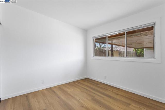 24753 Willimet Way, Hayward CA: https://media.crmls.org/mediaz/24848699-a73e-4075-a92b-aead1a49d3fc.jpg