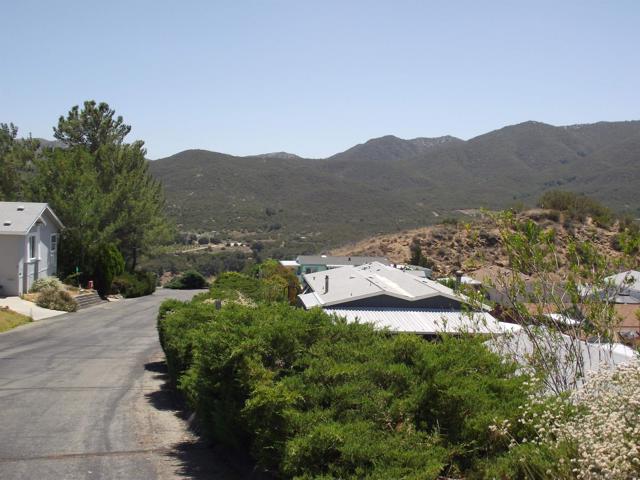 35109 Highway 79, Warner Springs CA: https://media.crmls.org/mediaz/24849d7e-8453-415d-a8a6-1ce39fce8b3f.jpg