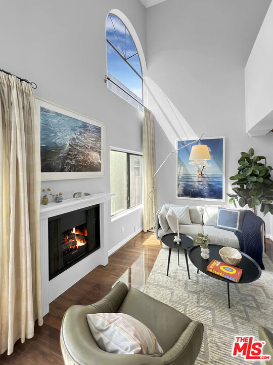 4211 Arch Drive, 204 photo 5