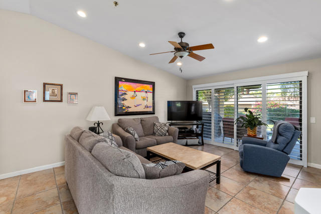 34041 Calle Mora, Cathedral City CA: https://media.crmls.org/mediaz/24869a07-2be6-46cf-88d6-06695ca2a60a.jpg