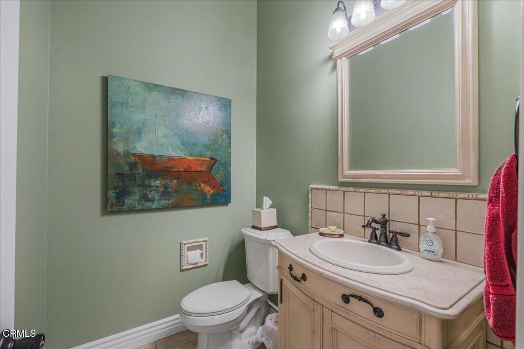 https://media.crmls.org/mediaz/2486bc97-bed2-463e-9d92-22619a54b117.jpg?preset=X-Large