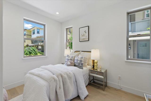 332 Marquetta Circle, Mountain View CA: https://media.crmls.org/mediaz/248753ac-470f-4a92-8cfd-11b531749f21.jpg