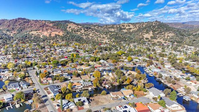 613 Bass Lane, Clearlake Oaks CA: https://media.crmls.org/mediaz/2487982e-57d5-41fa-8ccf-5aeae050ff87.jpg