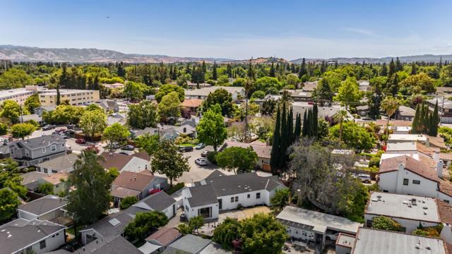 935 Chabrant Way, San Jose CA: https://media.crmls.org/mediaz/24879f56-b088-4985-8abe-eb1634858d2b.jpg