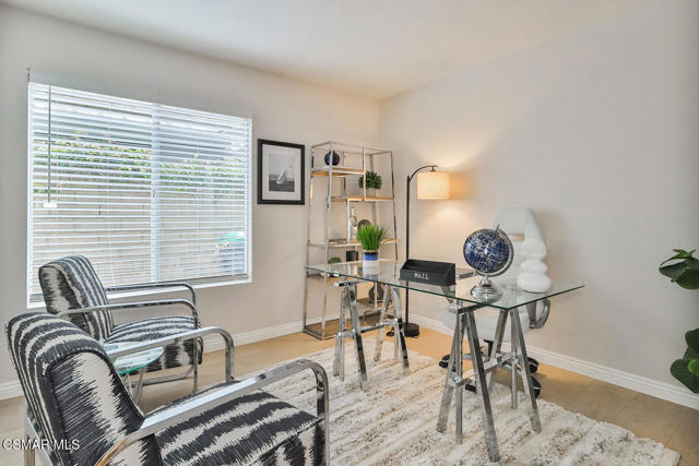 29153 Oakpath Drive, Agoura Hills CA: https://media.crmls.org/mediaz/2488618b-a733-4b30-85e5-5014b2f8f8e7.jpg