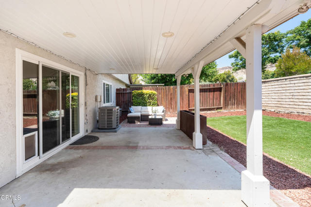 15939 Ada Street, Canyon Country CA: https://media.crmls.org/mediaz/24886469-c528-4e25-91c0-06e8c503bc64.jpg