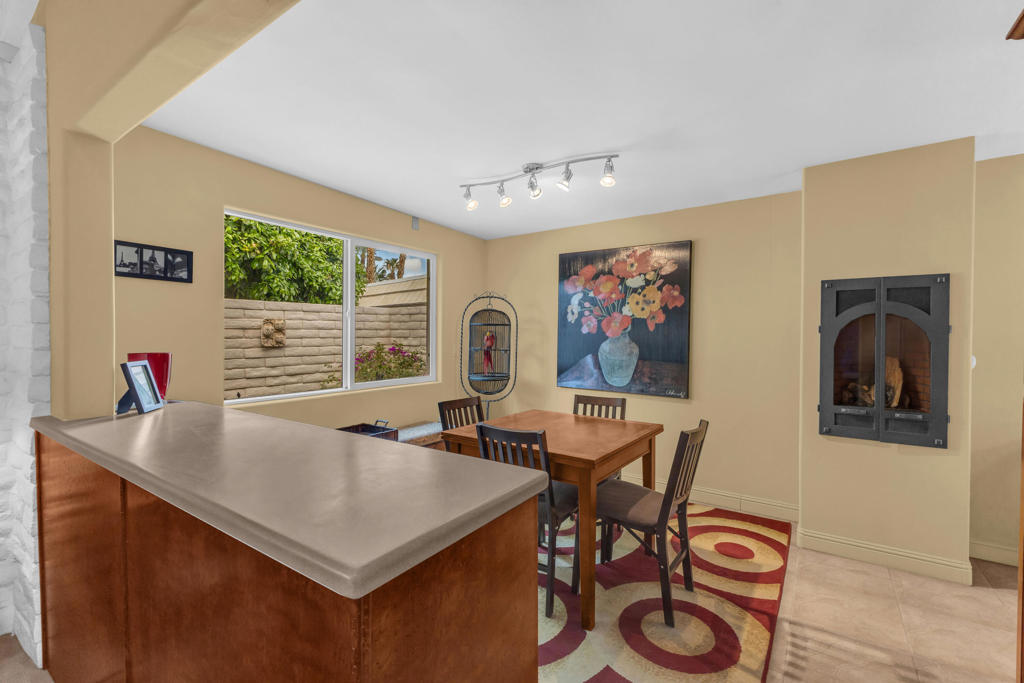 MLS #219138810DA image #11